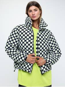 GLAMOROUS جاكيت للنساء 