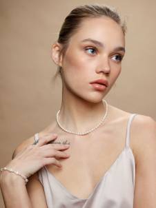 D'FINE حلق للنساء 