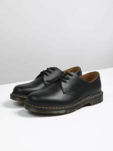 DR.MARTENS حذاء للرجال