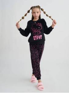 urbanica  بيجامة للأطفال 